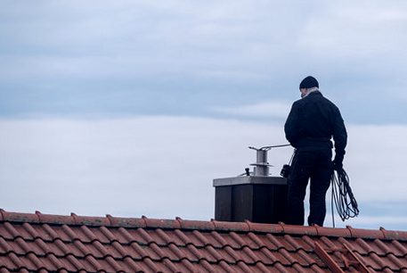 Sweep running his rig on the roof in first light